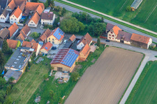 Vue aérienne de Brehmstr à le quartier Minderslachen in Kandel dans le département Rhénanie-Palatinat, Allemagne