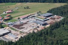 Photographie aérienne de Corthum – Erdenwerk Forst Humus GmbH Im Schwarzenbusch 8, Marxzell-Pfaffenrot à le quartier Pfaffenrot in Marxzell dans le département Bade-Wurtemberg, Allemagne