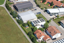 Vue aérienne de Zone commerciale Im Schwarzenbusch à le quartier Pfaffenrot in Marxzell dans le département Bade-Wurtemberg, Allemagne