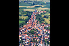 Vue aérienne de Hinterstädel depuis le nord à Jockgrim dans le département Rhénanie-Palatinat, Allemagne