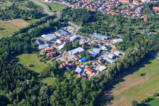 Zone commerciale SW à Jockgrim dans le département Rhénanie-Palatinat, Allemagne d'en haut