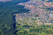 Nouvelle zone de développement de Vogelring à Jockgrim dans le département Rhénanie-Palatinat, Allemagne vu d'un drone