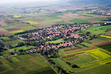 Quartier Drusweiler in Kapellen-Drusweiler dans le département Rhénanie-Palatinat, Allemagne du point de vue du drone