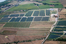 Vue aérienne de Borghetto dans le département Ombrie, Italie