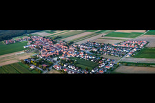 Vue aérienne de Vue sur le village à le quartier Hayna in Herxheim bei Landau dans le département Rhénanie-Palatinat, Allemagne