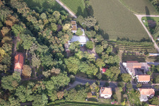 Locaux de l'entreprise SEKA Schutzbelüftung GmbH avec halls, bâtiments d'entreprise et installations de production à le quartier Wollmesheim in Landau in der Pfalz dans le département Rhénanie-Palatinat, Allemagne vue d'en haut