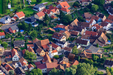 Vue aérienne de Türmel (Hôtel de ville sur Upper Main Street) à Oberhausen dans le département Rhénanie-Palatinat, Allemagne