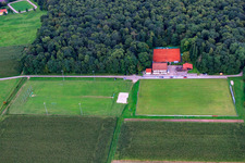Vue aérienne de Terrains de sport du TSV 1908 Freckenfeld à Freckenfeld dans le département Rhénanie-Palatinat, Allemagne