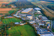 Vue aérienne de Zone industrielle de Horst à le quartier Minderslachen in Kandel dans le département Rhénanie-Palatinat, Allemagne