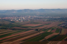 Vue aérienne de Landau du sud-est à Landau in der Pfalz dans le département Rhénanie-Palatinat, Allemagne