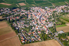 Vue aérienne de Vue sur le village à le quartier Bosenheim in Bad Kreuznach dans le département Rhénanie-Palatinat, Allemagne