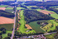 Vue aérienne de Golf Club Schloss Haag eV à le quartier Kapellen in Geldern dans le département Rhénanie du Nord-Westphalie, Allemagne