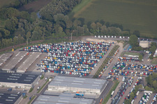 Photographie aérienne de Places de parking pour camions Daimler à Wörth am Rhein dans le département Rhénanie-Palatinat, Allemagne
