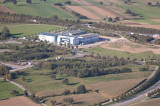 Photographie aérienne de PI Physics Instruments GmbH à le quartier Stupferich in Karlsruhe dans le département Bade-Wurtemberg, Allemagne