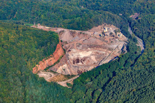 Vue aérienne de Carrière de Pfalzgranit à Waldhambach dans le département Rhénanie-Palatinat, Allemagne