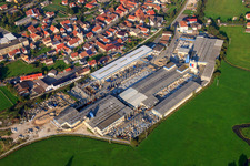 Vue aérienne de Kaspar Röckelein KG dans la zone industrielle 9 à le quartier Kleinwachenroth in Wachenroth dans le département Bavière, Allemagne
