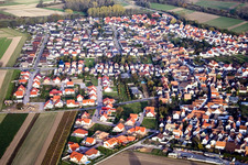 Vue aérienne de Du sud à Hördt dans le département Rhénanie-Palatinat, Allemagne