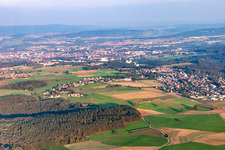 Vue aérienne de Quartier Forst in Eckersdorf dans le département Bavière, Allemagne