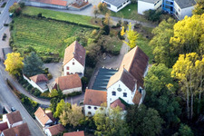 Photographie aérienne de Heiligenberg, église à Hördt dans le département Rhénanie-Palatinat, Allemagne