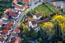 Vue oblique de Heiligenberg, église à Hördt dans le département Rhénanie-Palatinat, Allemagne