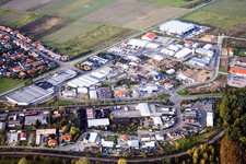 Vue aérienne de Zone commerciale et implantation d'entreprises à l'est à Bellheim dans le département Rhénanie-Palatinat, Allemagne