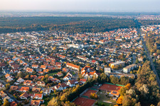 Enregistrement par drone de Jockgrim dans le département Rhénanie-Palatinat, Allemagne