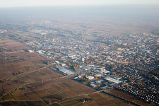 Vue aérienne de Zone industrielle du Nord à Landau in der Pfalz dans le département Rhénanie-Palatinat, Allemagne