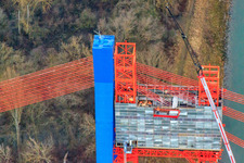 Chantier de construction d'un pont routier à Speyer dans le département Rhénanie-Palatinat, Allemagne hors des airs