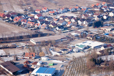 Vue aérienne de AVN GmbH à le quartier Neuenbürg in Kraichtal dans le département Bade-Wurtemberg, Allemagne