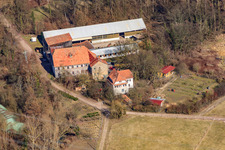 Moulin de Wanzheim à Rheinzabern dans le département Rhénanie-Palatinat, Allemagne du point de vue du drone