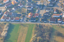 À Hirschgragben à Lingenfeld dans le département Rhénanie-Palatinat, Allemagne vue d'en haut