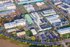 Vue aérienne de Zone industrielle LANDAU EAST avec APL Automobil-Prüftechnik Landau GmbH à Landau in der Pfalz dans le département Rhénanie-Palatinat, Allemagne