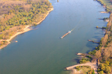 Vue aérienne de Cargo sur le Rhin à la rampe de l'OTAN Ludwigshöhe à Ludwigshöhe dans le département Rhénanie-Palatinat, Allemagne
