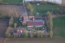 Vue aérienne de Leistenmühle du nord à Erlenbach bei Kandel dans le département Rhénanie-Palatinat, Allemagne