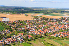 Vue aérienne de Passage à niveau de Saarstr à Kandel dans le département Rhénanie-Palatinat, Allemagne