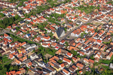 Vue aérienne de Sainte Gertrude à Leimersheim dans le département Rhénanie-Palatinat, Allemagne