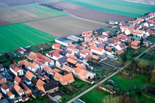 Vue oblique de Saarstrasse depuis le sud-ouest à Kandel dans le département Rhénanie-Palatinat, Allemagne