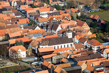 Vue aérienne de Du sud-ouest à le quartier Hayna in Herxheim bei Landau dans le département Rhénanie-Palatinat, Allemagne