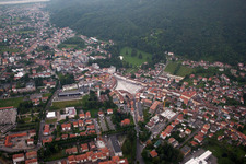 Vue oblique de Maniago dans le département Pordenone, Italie