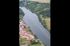 Vue d'oiseau de Rettel dans le département Moselle, France
