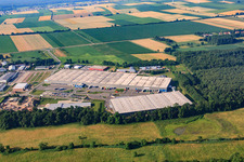 Vue d'oiseau de Zone industrielle Horst, centre logistique de Zufall à le quartier Minderslachen in Kandel dans le département Rhénanie-Palatinat, Allemagne