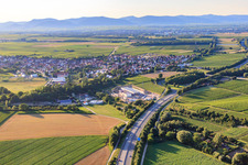 Centrale géothermique de Pfalzwerke geofuture GmbH à Insheim sur l'A65 à Insheim dans le département Rhénanie-Palatinat, Allemagne hors des airs