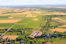 Centrale géothermique de Pfalzwerke geofuture GmbH à Insheim sur l'A65 à Insheim dans le département Rhénanie-Palatinat, Allemagne d'en haut