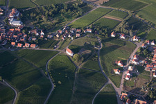 Vue aérienne de Chapelle Denys à le quartier Gleiszellen in Gleiszellen-Gleishorbach dans le département Rhénanie-Palatinat, Allemagne