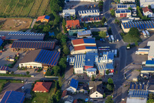 Vue aérienne de Zone industrielle de Gäxwald avec REHA med Gesundheitspark GmbH à Herxheim bei Landau dans le département Rhénanie-Palatinat, Allemagne