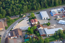 Vue aérienne de Zone commerciale Am Kleinwald avec Probus Schultz à Herxheim bei Landau dans le département Rhénanie-Palatinat, Allemagne
