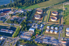 Vue aérienne de Dépôt de carburant TanQuid à l'aéroport à Speyer dans le département Rhénanie-Palatinat, Allemagne