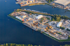 Vue aérienne de Dyckerhoff Beton GmbH & Co. KG dans le port Germersheim à Germersheim dans le département Rhénanie-Palatinat, Allemagne