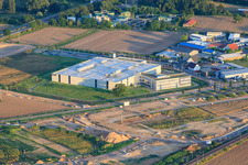Domaine industriel Nordring DBK EMS GmbH & Co. KG et DBK David + Baader GmbH à Rülzheim dans le département Rhénanie-Palatinat, Allemagne d'en haut