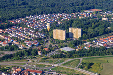 Vue aérienne de Immeubles de grande hauteur au Bürgerpark à Wörth am Rhein dans le département Rhénanie-Palatinat, Allemagne